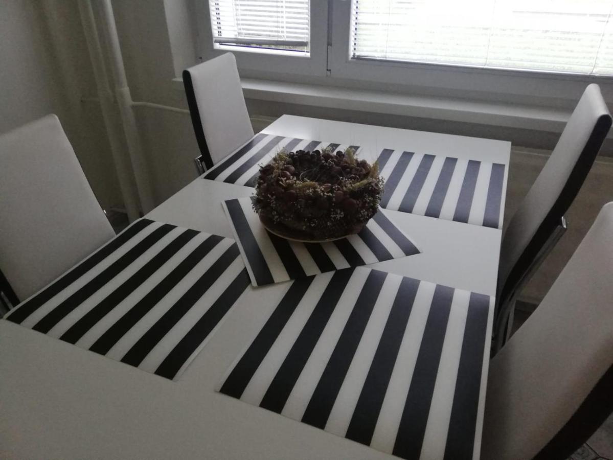 Apartman Bystrica City & Parking Banska Bystrica Luaran gambar